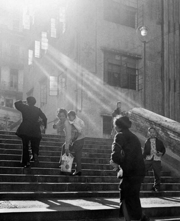 Изумительные фотографии Гонконга 1950-х годов, сделанные 13-летним подростком
