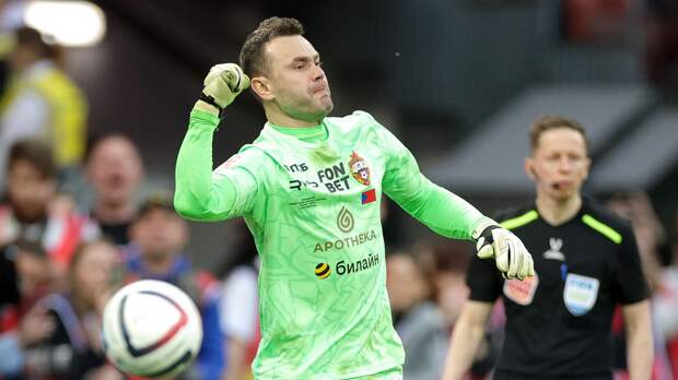 Акинфеев похвастался умением 11-летнего сына: «Наш дом превратился в филармонию»