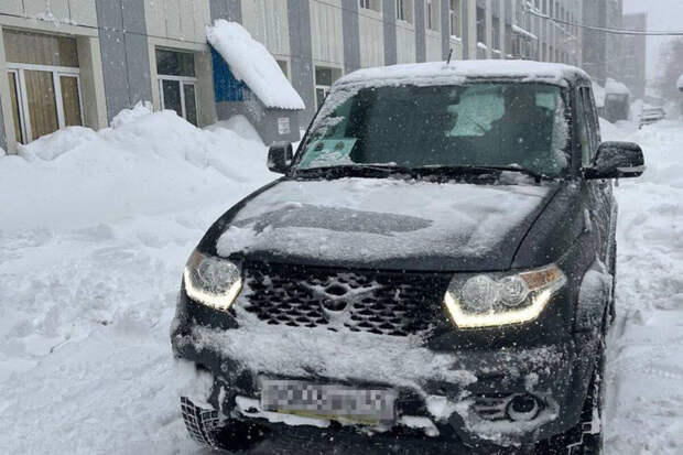 В Петропавловске-Камчатском жителей перевозят машины высокой проходимости