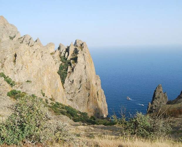 В честь Крымской весны: Карадагский заповедник снизит цены, устроит спринт-забег и фотовикторину