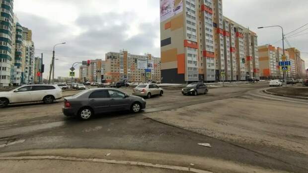 Нужно знать каждому. Как правильно проезжать перекрестки