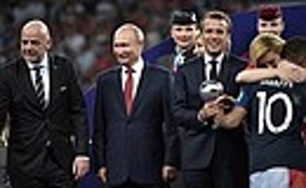 Церемония награждения победителей чемпионата мира по футболу 2018 года.