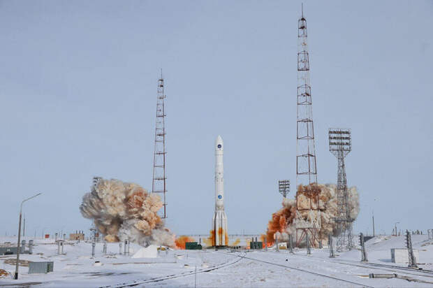 Иран запустил спутник общественного телевещания «Джам-е Джам-1» с помощью ракеты «Протон-М»