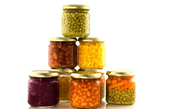 Стратегический запас: россиянам рассказали, какие продукты можно хранить до десяти лет