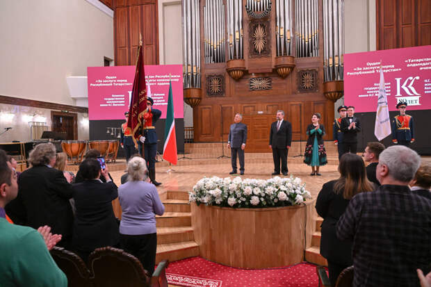 Рөстәм Миңнеханов консерваториянең 80 еллыгында: Татар халкының мәдәни мирасын саклыйсыз