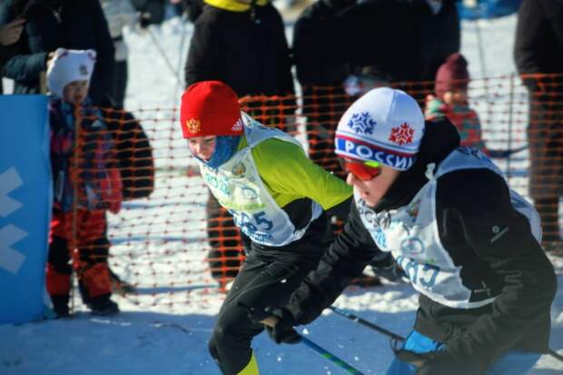 Дети-лыжники / Фото: amic.ru