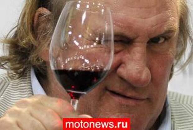 Депардье не пришел в суд по вождению скутера