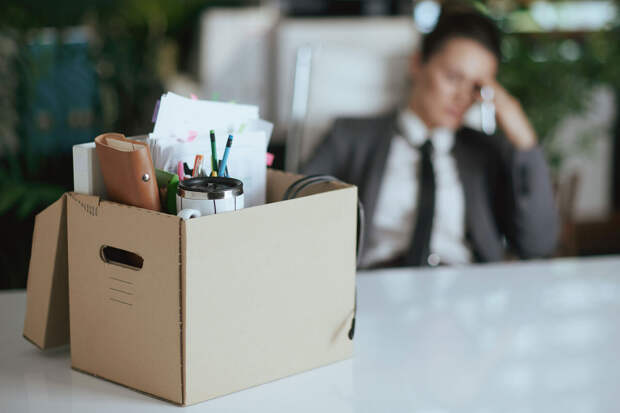 HR-эксперт Мурадян: офисным сотрудникам в РФ грозят сокращения