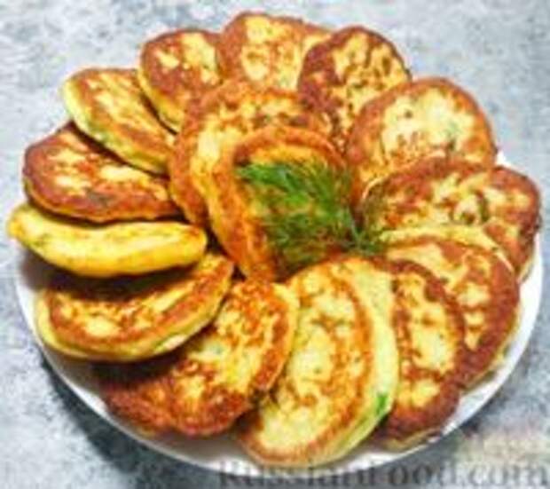 Фото к рецепту: Куриные оладьи с манкой