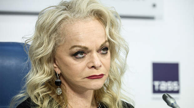 «Я боялась потерять и дворец»: Лариса Долина много лет не платила налоги за роскошную недвижимость