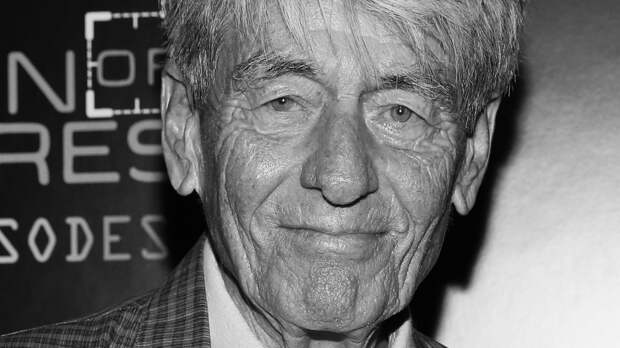 Умер дядя режиссера Кристофера Нолана, актер Джон Нолан