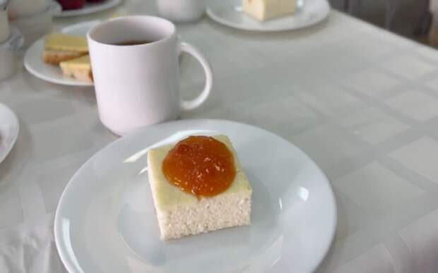 Родители попробовали борщ и запеканку из школьного меню