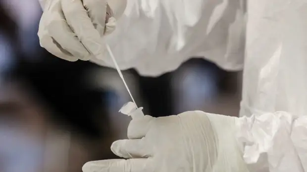 Эпидемиолог Горелов рассказал о сроках распространения омикрон-штамма до регионов России