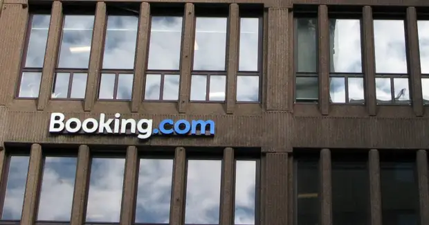 Российские отели не будут оплачивать услуги сервиса Booking.com за февраль