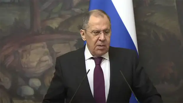 «Нарушение норм гуманитарного права»: Лавров о действиях польской стороны в отношении мигрантов