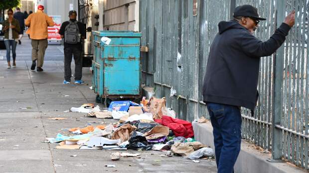 "Забытые люди": лондонские пенсионеры оказались среди крыс и наркоторговцев