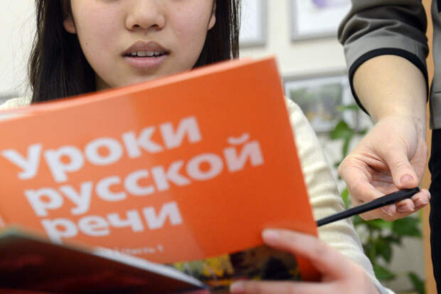 В Сургуте выявили 35 студентов с поддельными аттестатами