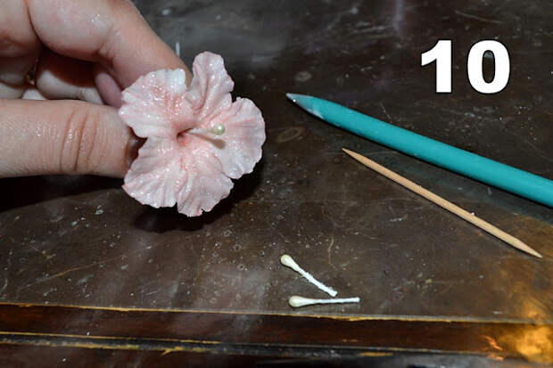 Цветы из мастики - простой мастер-класс для начинающих