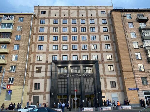 Зачем в СССР строили метро в жилых домах? (ФОТО)