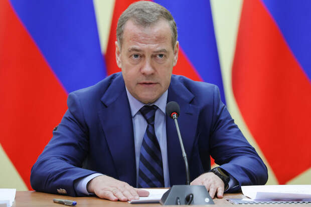 Медведев: Германия не имеет достаточной правовой основы для существования