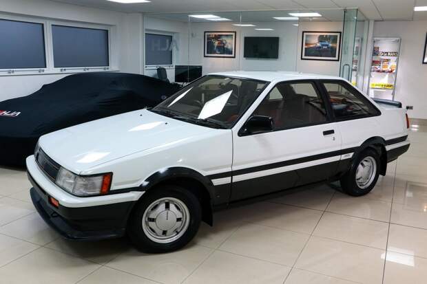 Культовая Corolla AE86 продается в Великобритании 