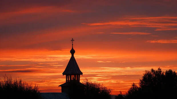 Священник Олег Стеняев: человечество ждут тяжелые времена перед концом света