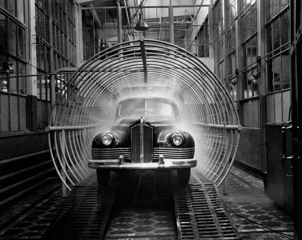Испытание нового автомобиля ЗИС-110Дмитрий Бальтерманц, 1947 год, г. Москва, МАММ/МДФ. 