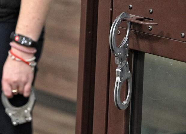 Ректора российского вуза обвинили в заработке на нелегальных мигрантах