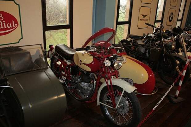 Коллекция автомобилей сыровара Панини﻿ (20 фото)