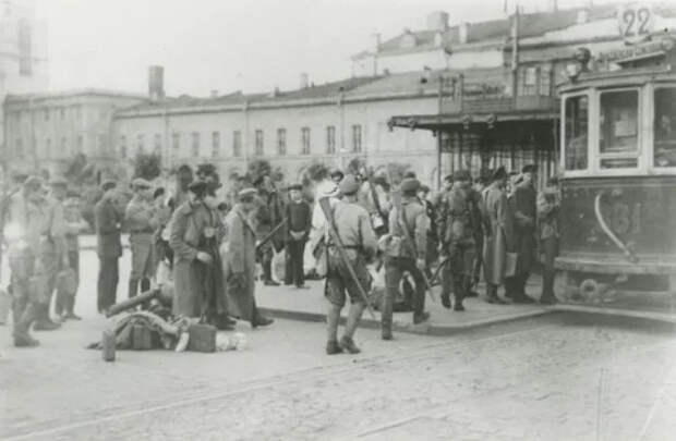 Восстание левых эсеров в 1918 году