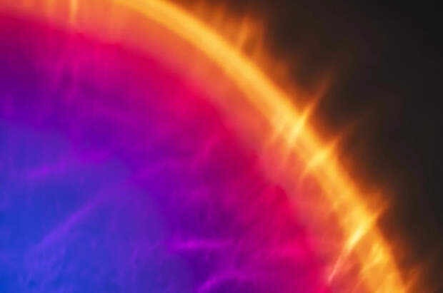 Ученый Бернс обнаружил синхронизацию части Солнца и кометы-НЛО 3I/ATLAS