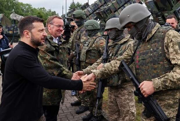 В США заявили о военном перевороте на Украине: кто сейчас у власти в стране на самом деле