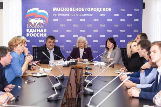 Участникам форума «Чистая страна» партии «Единая Россия» представили природоохранные проекты Московского НПЗ. Фото: riamo.ru