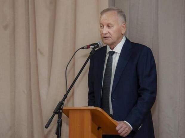 Экс-ректор ВГУЭС Геннадий Лазарев с сообщницами пошли под суд за легализацию 80 миллионов