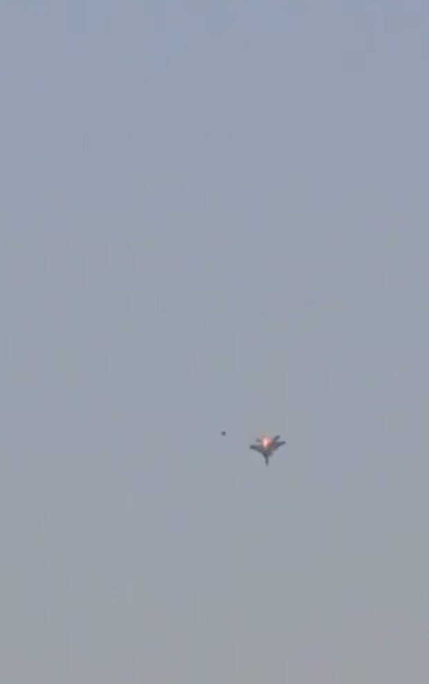 Сбит первый истребитель США