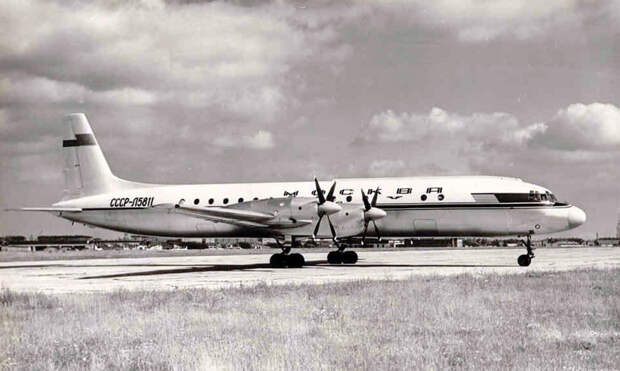 60 лет ветерану. 4 июля 1957 года состоялся первый полет пассажирского самолета «Ил-18»