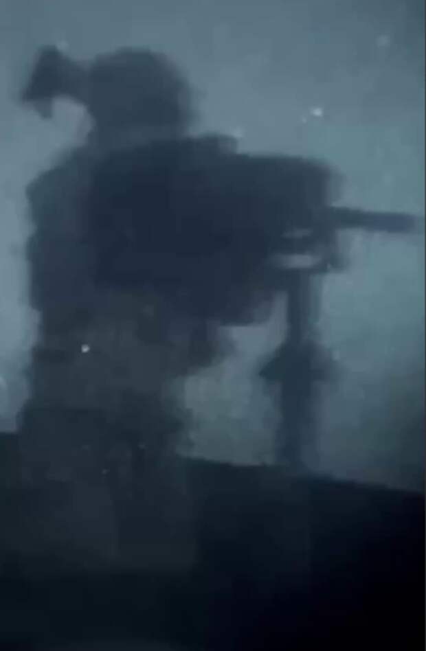 3 3