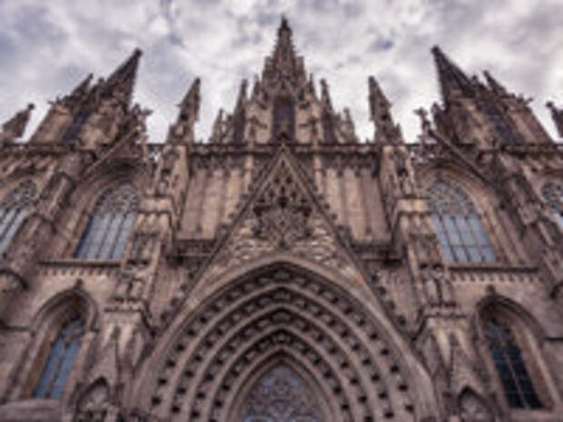 Испания. Барселона. Готический квартал. Cathedral de Barcelona. Фото Andreas Schalber - Depositphotos