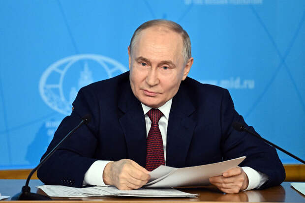 Путин: мусульманские организации вносят вклад в единение народа России