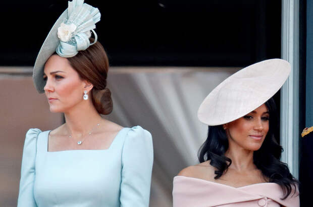 Меган Маркл просила Кенсингтонский дворец вмешаться в ее конфликт с Кейт Миддлтон, но ей отказали