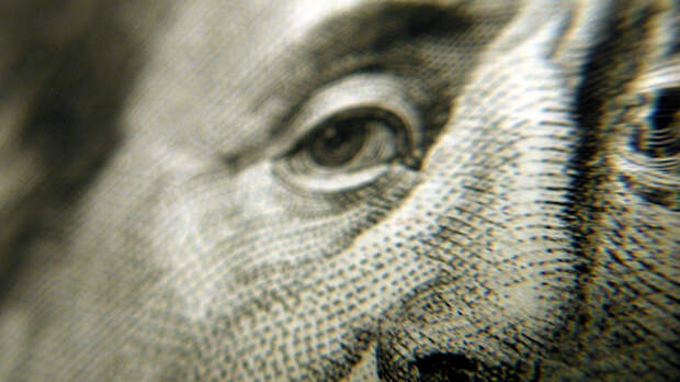 Инвестстратег Коган: спрос на доллары возвращается на фоне нестабильности в мире