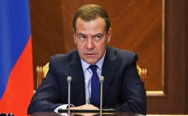 В правительстве идет борьба за пост премьера: Претендентов - трое