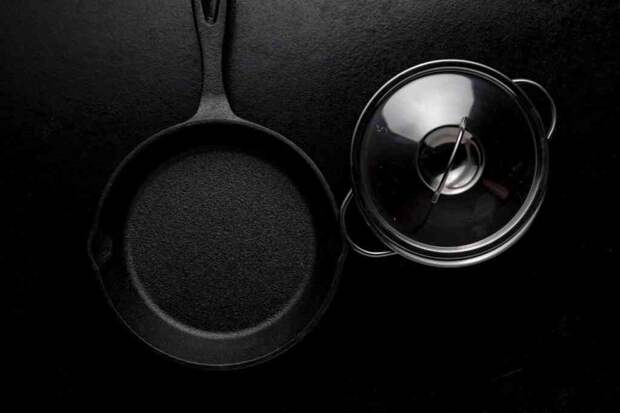 Чугунная сковородка на века: как выбрать правильную и не испортить ее