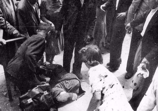 30 шокирующих фотографий львовских погромов 1941 года