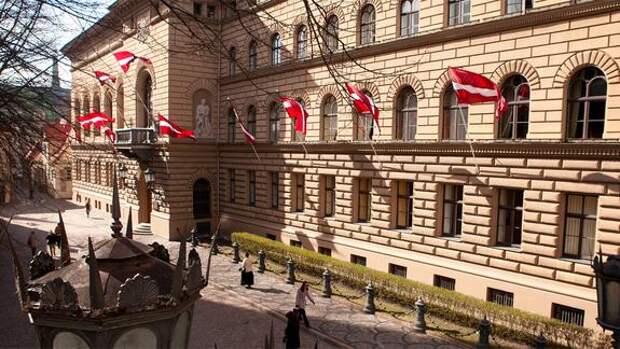 Мнение: «В Сейме Латвии оказываются такие кадры, для оценки которых нет приличных слов»