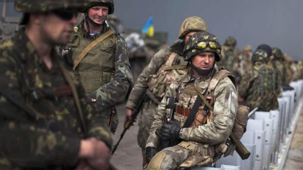 Украинских военных в Донбассе готовят к мятежу против командования