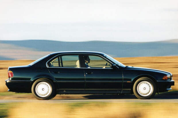 Немецкий представительский автомобиль BMW 7-Series Е38 выпускался с 1994 по 2001 гг.