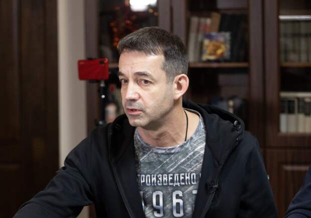 Более 3 тыс. подписей собрано жителями СВАО в поддержку инициативы Певцова отменить пенсионную реформу. Фото: Андрей Максимов