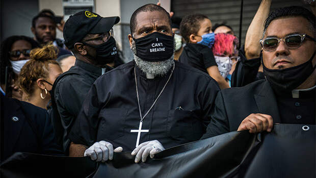 Как протесты против расизма переросли в классовую борьбу? Репортаж RTVI из Южного Бронкса