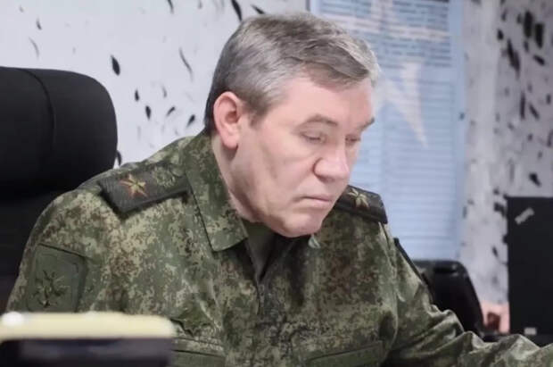Герасимов заявил о наступлении ВС РФ почти на всех направлениях в зоне СВО